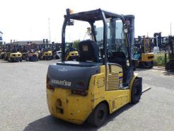 Xe nâng điện cũ ngồi lái 3.0T, Komatsu FE30-1 hàng đã qua sử dụng (Nhật Bản),sản xuất năm 2020, mã xe TV.E270