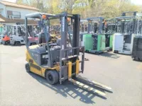 Xe Nâng Điện cũ ngồi lái 1.5T, Komatsu FB15-12 hàng Nhật Bãi chưa qua sử dụng tại Việt Nam,sản xuất năm 2017