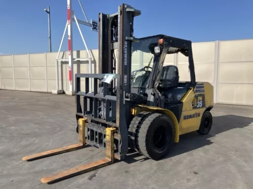 Xe nâng dầu Nhật Bãi 3.5T Komatsu model FH35-1, hàng đã qua sử dụng (Nhật Bản),sản xuất năm 2013,mã xe TV.D055