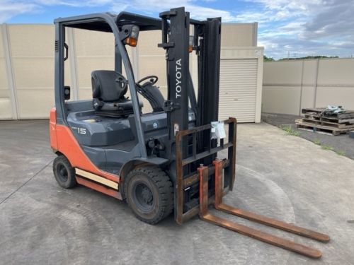 Xe nâng dầu Nhật Bãi 1.5 T, Toyota 02-8FD15 hàng đã qua sử dụng (Nhật Bản),sản xuất năm 2017,mã xe TV.D062