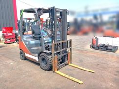 Xe nâng dầu Nhật Bãi 1.5 T, Toyota 02-8FD15 hàng đã qua sử dụng (Nhật Bản),sản xuất năm 2018,mã xe TV.D073