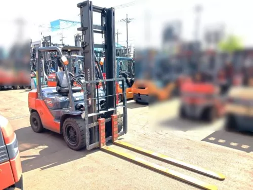 Xe nâng dầu Nhật Bãi 3.0 T, Toyota 02-8FD30 hàng đã qua sử dụng (Nhật Bản),sản xuất năm 2018,mã xe TV.D074