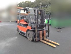 Xe nâng điện cũ ngồi lái 4.0T, TOYOTA 7FBM40, hàng đã qua sử dụng (Nhật Bản),sản xuất năm 2015,mã xe TV.E369