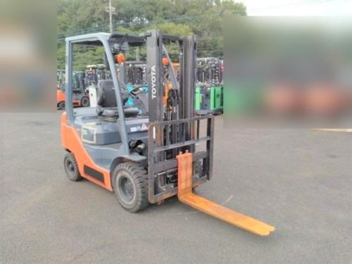 Xe nâng dầu Nhật Bãi 1.5 T, Toyota 02-8FD15 hàng đã qua sử dụng (Nhật Bản),sản xuất năm 2019,mã xe TV.D076