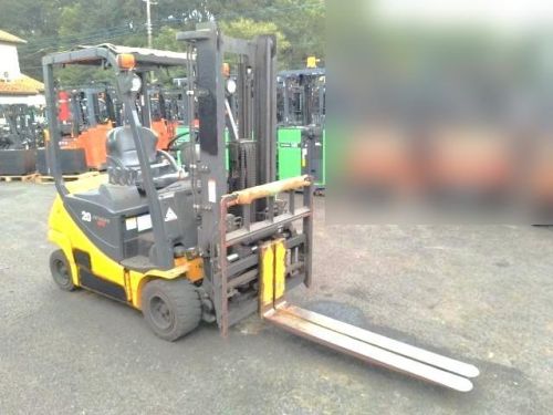 Xe nâng điện cũ ngồi lái 2.0T, KOMATSU FB20A-12, hàng đã qua sử dụng (Nhật Bản),sản xuất năm 2015,mã xe TV.E393
