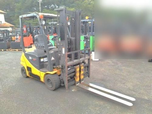 Xe nâng điện cũ ngồi lái 2.0T, KOMATSU FB20A-12, hàng đã qua sử dụng (Nhật Bản),sản xuất năm 2015,mã xe TV.E392