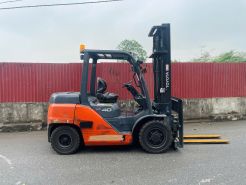 Xe nâng dầu Nhật Bãi 4.0 T, Toyota 8FD40 hàng đã qua sử dụng (Nhật Bản),sản xuất năm 2015,mã xe TV.D103