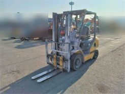 Xe nâng dầu cũ 2.5T, Komatsu FD25T-17 hàng Nhật Bãi chưa qua sử dụng tại Việt Nam sản xuất 2015