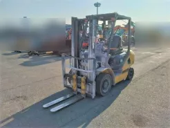 Xe nâng dầu cũ 2.5T, Komatsu FD25T-17 hàng Nhật Bãi chưa qua sử dụng tại Việt Nam sản xuất 2015