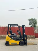 Xe Nâng Điện cũ ngồi lái 1.5T, Komatsu FB15-12 hàng Nhật Bãi chưa qua sử dụng tại Việt Nam sản xuất 2020