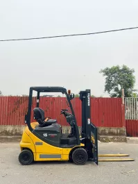 Xe Nâng Điện cũ ngồi lái 1.5T, Komatsu FB15-12 hàng Nhật Bãi chưa qua sử dụng tại Việt Nam sản xuất 2020