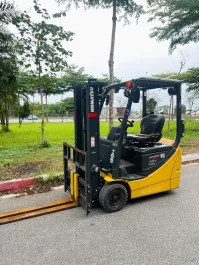 Xe Nâng Điện cũ ngồi lái 1.5T, Komatsu FB15M-12 hàng Nhật Bãi chưa qua sử dụng tại Việt Nam,sản xuất năm 2021