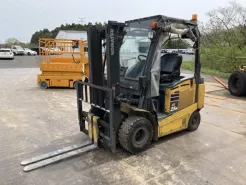 Xe Nâng Điện Cũ Ngồi Lái 2.5T Komatsu FE25H-1 chưa sử dụng tại Việt Nam