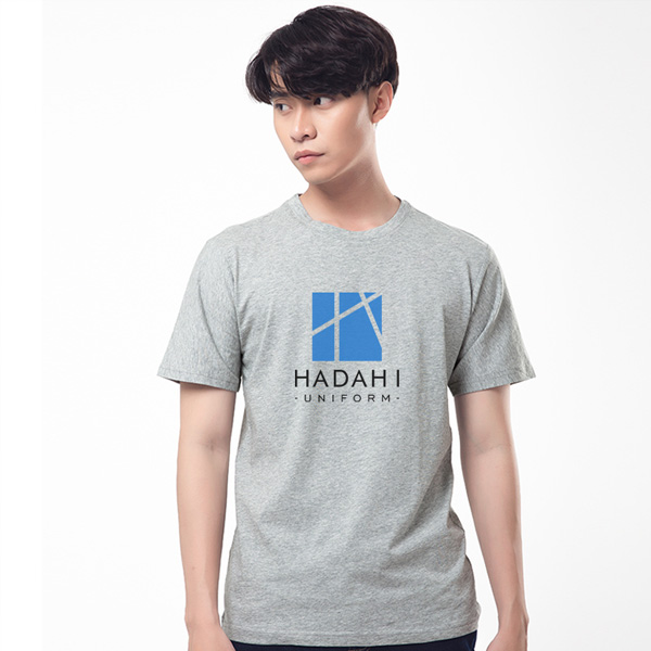 Lựa chọn áo thun cổ tròn với kiểu dáng phù hợp