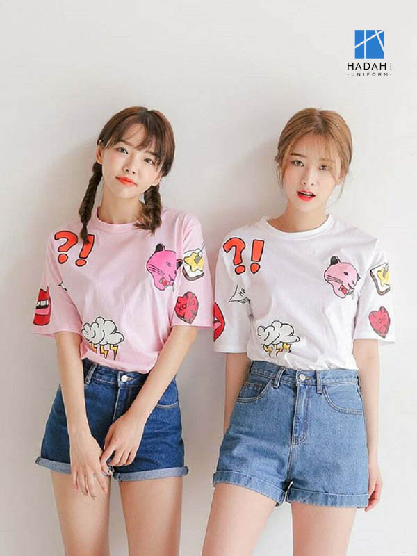 Phối áo thun form rộng nữ cá tính cùng short jeans chất chơi
