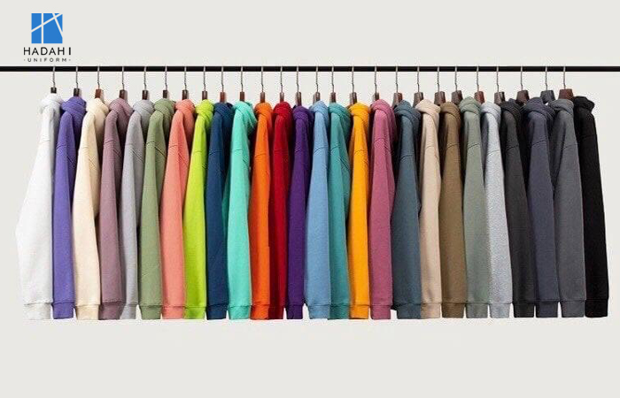 Hãy quan tâm về chất lượng vải khi may áo đồng phục nhóm