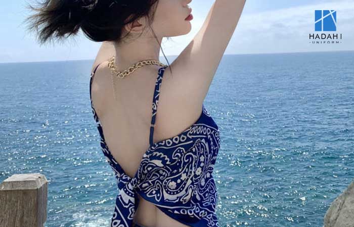 Outfit yếm quần - chân ái của các cô gái năng động đây rồi