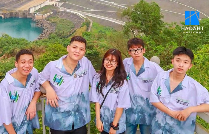 Áo lớp sơ mi kiểu Hàn Quốc