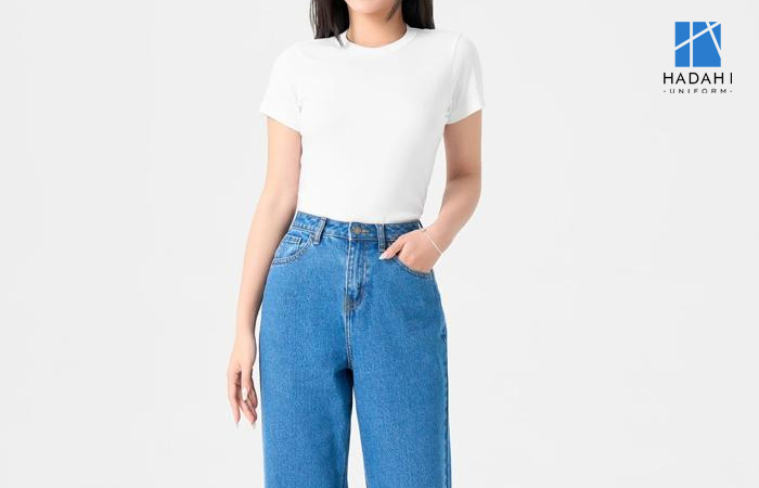 Phối áo pull với quần ống rộng và ống suông