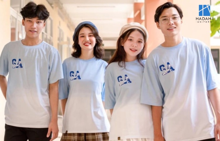 Có nên đặt áo lớp giá rẻ không?