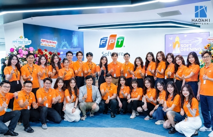 Đồng phục tập đoàn FPT mang đến tinh thần năng động, đổi mới và đậm chất công nghệ