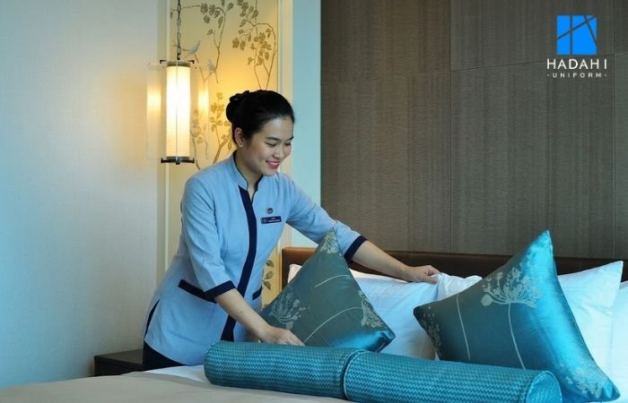 Cần tính toán kỹ số lượng đồng phục buồng phòng