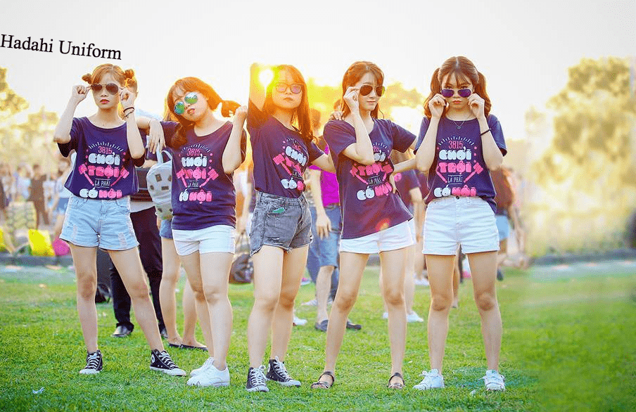 Tư Vấn Thiết Kế Áo Lớp Tại Hadahi Uniform