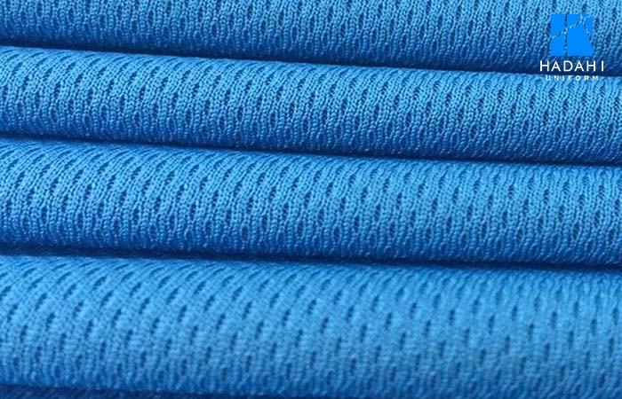 Vải Mè Được Ứng Dụng Để May Áo Thun Đồng Phục Như Thế Nào?