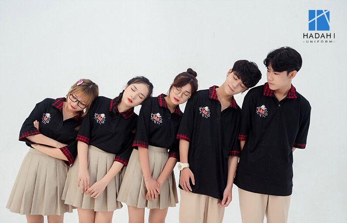 Áo Đồng Phục Lớp: Nên Chọn Áo Bóng Chày Hay Áo Phông?