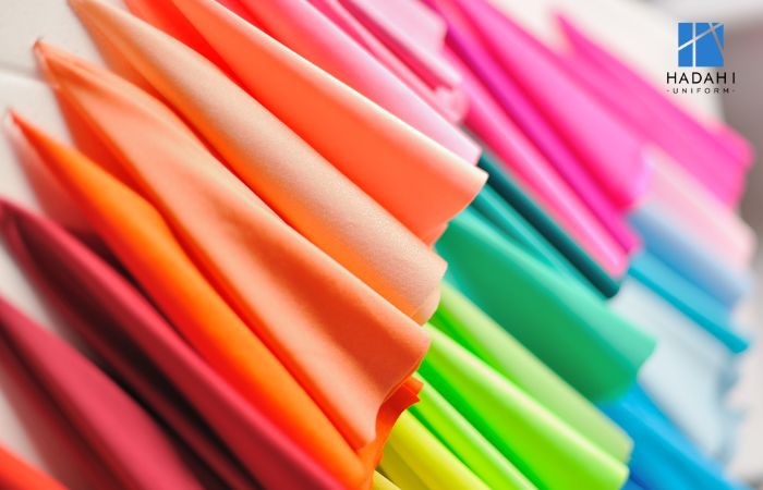 Chọn Chất Liệu May Áo Đồng Phục Nhân Viên Quán Cà Phê