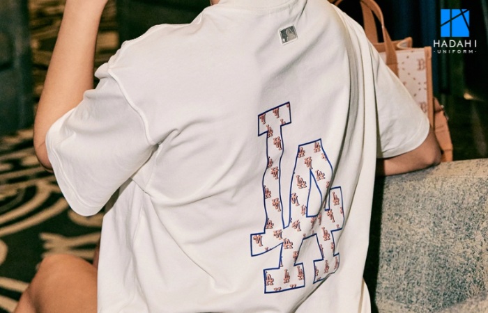 Áo Đồng Phục Nhóm: Vị Trí Nào In Hình Và Slogan Đẹp Nhất?