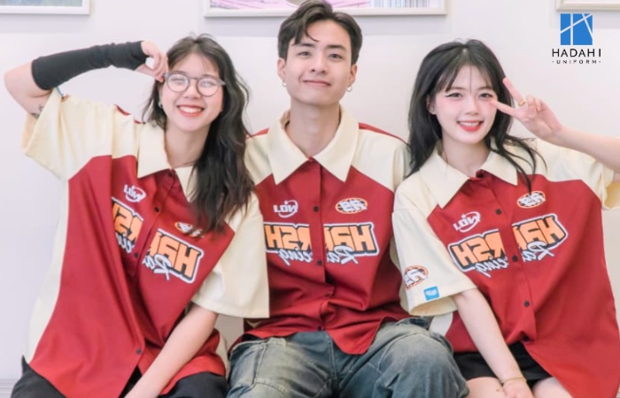 Nên Chọn Form Áo Lớp Nào Để Phù Hợp Cho Cả Nam Và Nữ?