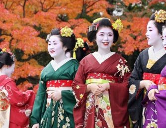 Những địa danh bí ẩn đẹp ma mị trên khắp thế giới