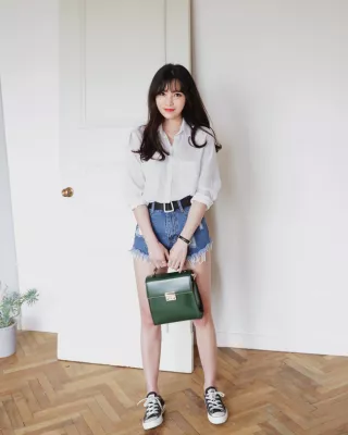 cách mix đồ siêu cá tính với quần short jean cho bạn gái