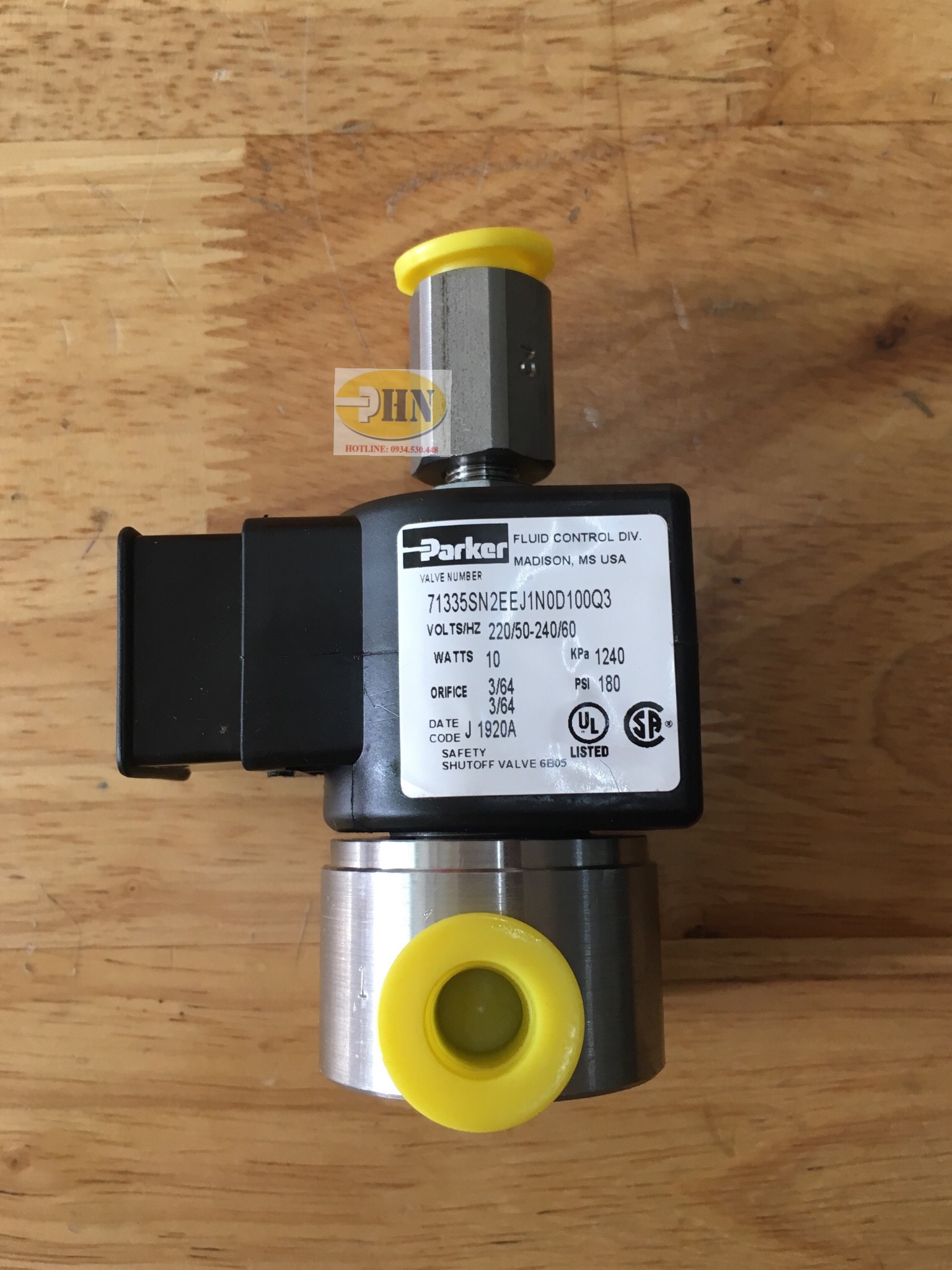 Van 71335 SE 2EEJ1N0D100Q3