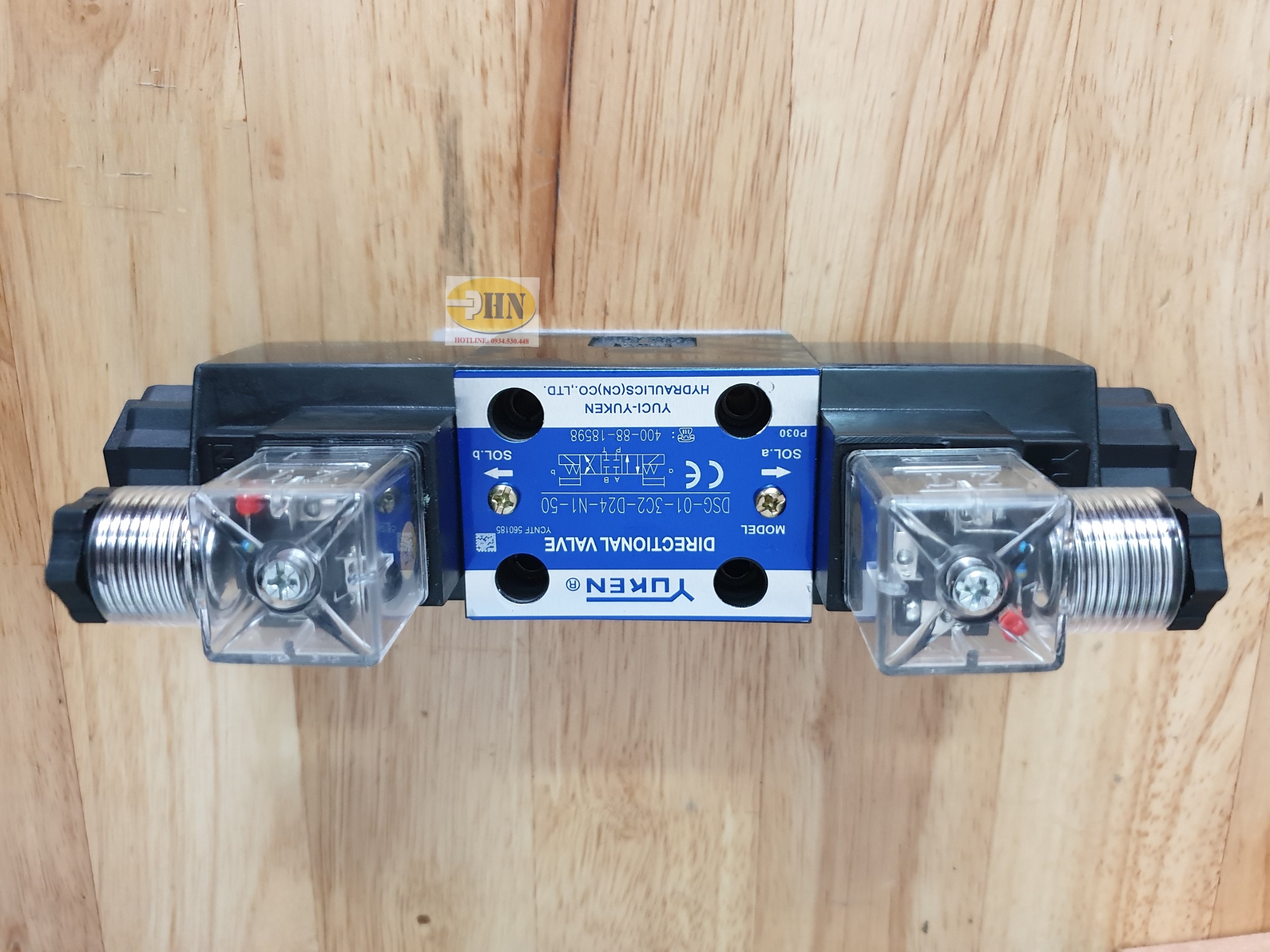 Van DSG-01-3C2-D24-N1-50