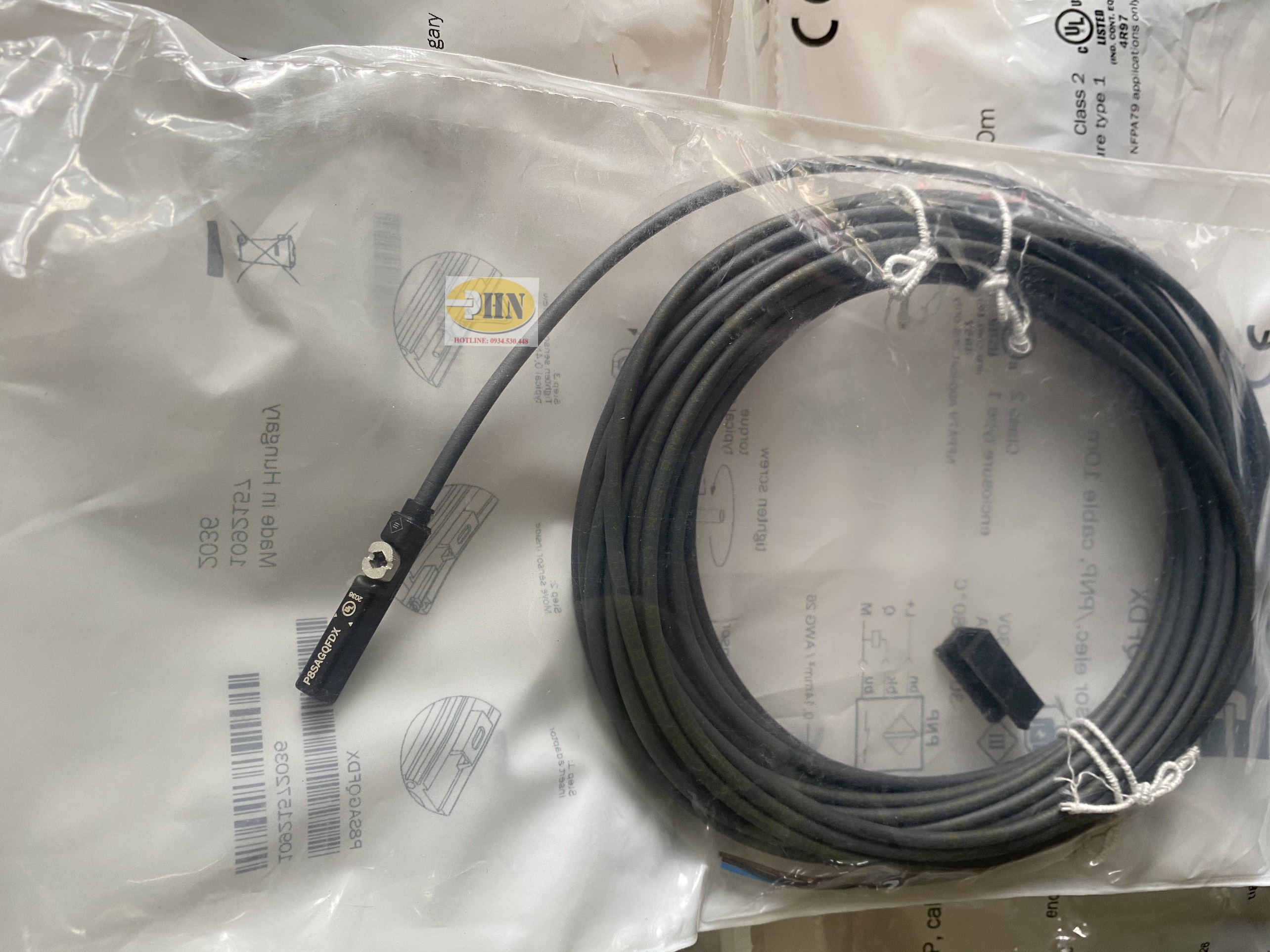 Cảm biến tiệm cận P8SAGQFDX