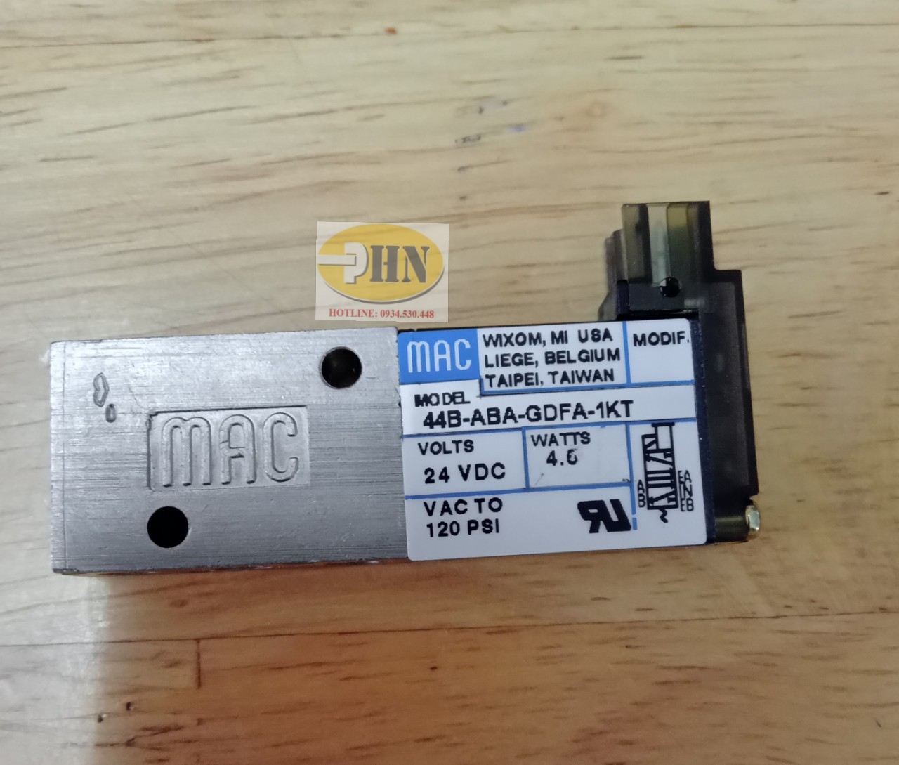 van MAC 44B-ABA-GDFA-1KT