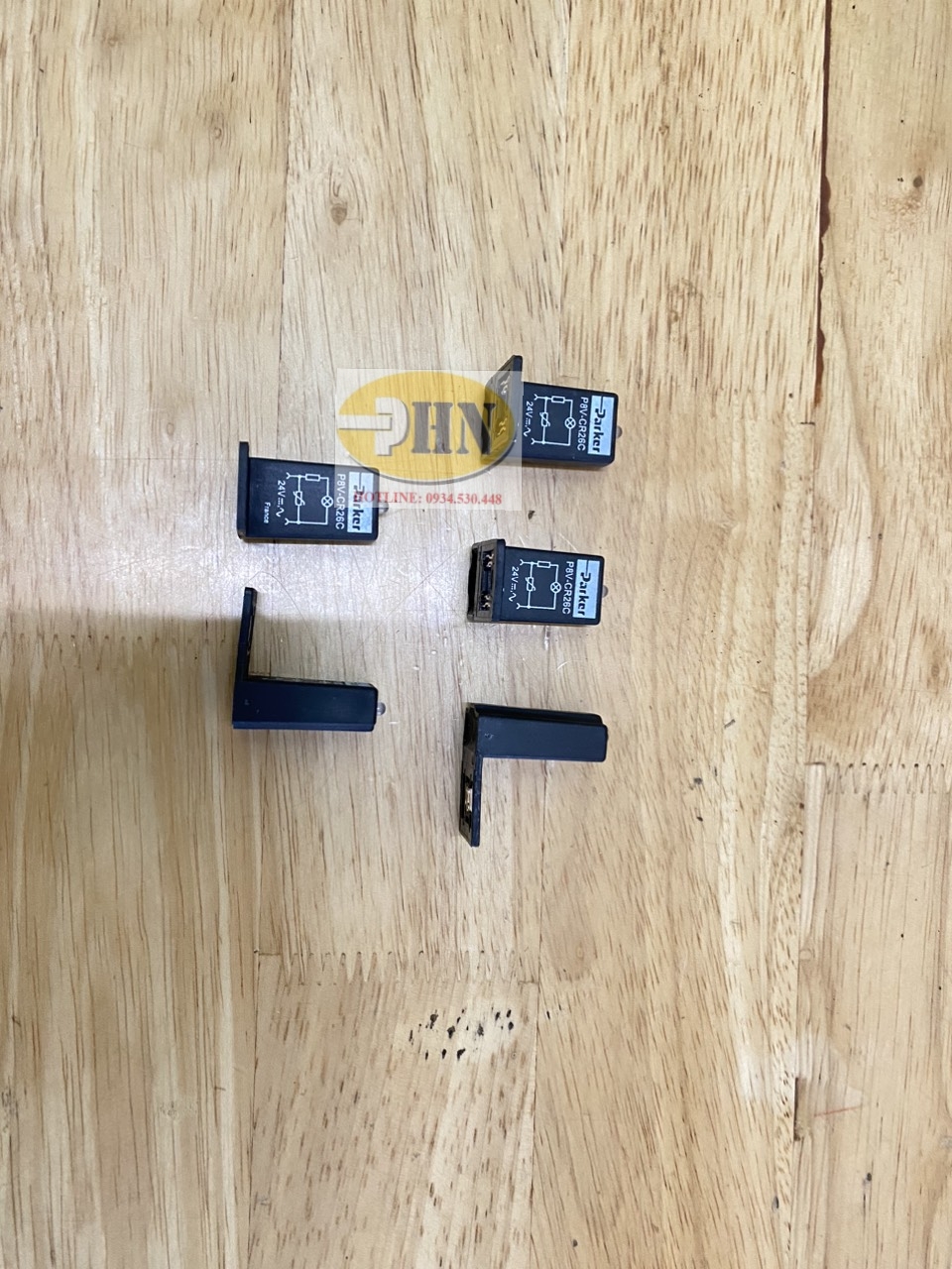 Bộ triệt tiêu và đèn LED P8V-CR26C