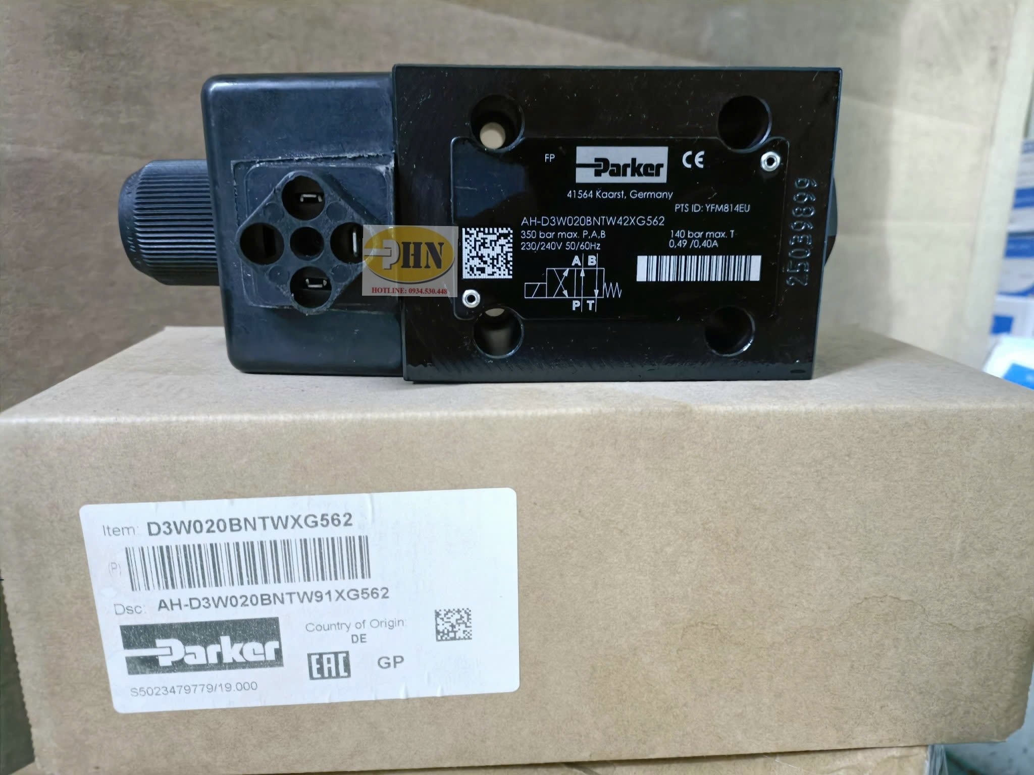 Van AH−D3W020BNTW42XG562