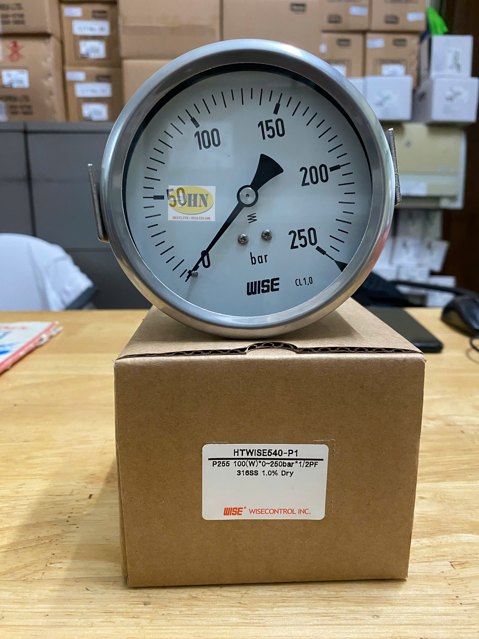 Đồng hồ P255 100W 0~250Bar 1/2''PF