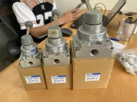 Van Gạt Tay Khí Nén SHV400-04