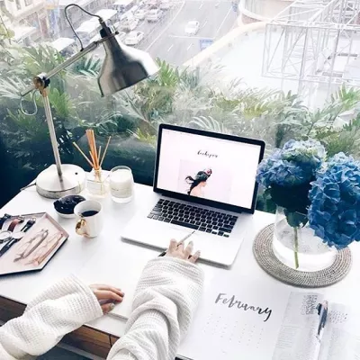 Hướng dẫn sắp xếp bàn làm việc theo phong thuỷ