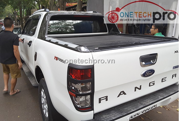 NẮP THÙNG CUỘN XE BÁN TẢI FORD RANGER