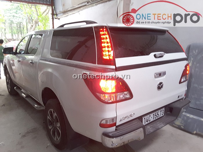 NẮP THÙNG CAO CÓ ĐÈN XE MAZDA BT50