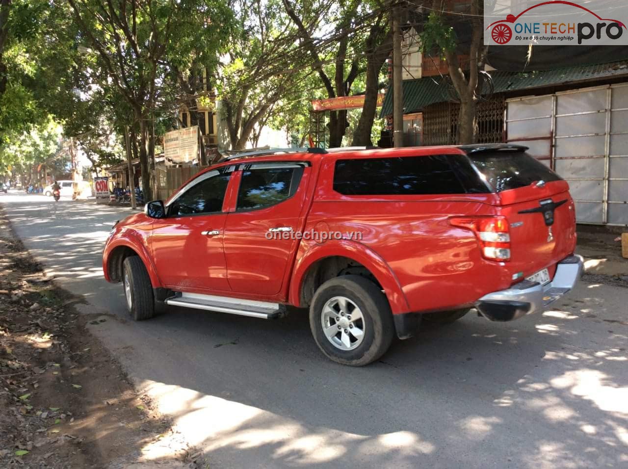 NẮP THÙNG CAO XE MITSUBISHI TRITON