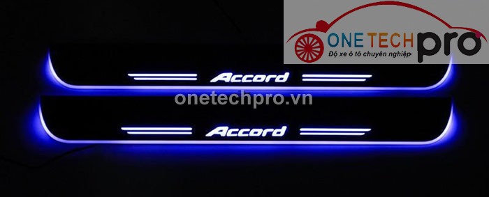 ỐP BẬC LÊN XUỐNG CÓ ĐÈN HONDA ACCORD
