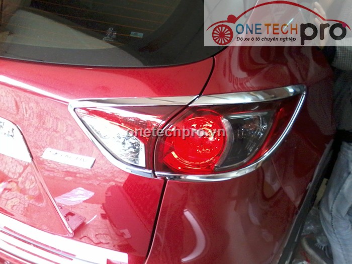 ỐP VIỀN ĐÈN SAU XE MAZDA CX5