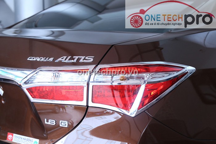 ỐP VIỀN ĐÈN SAU COROLLA ALTIS