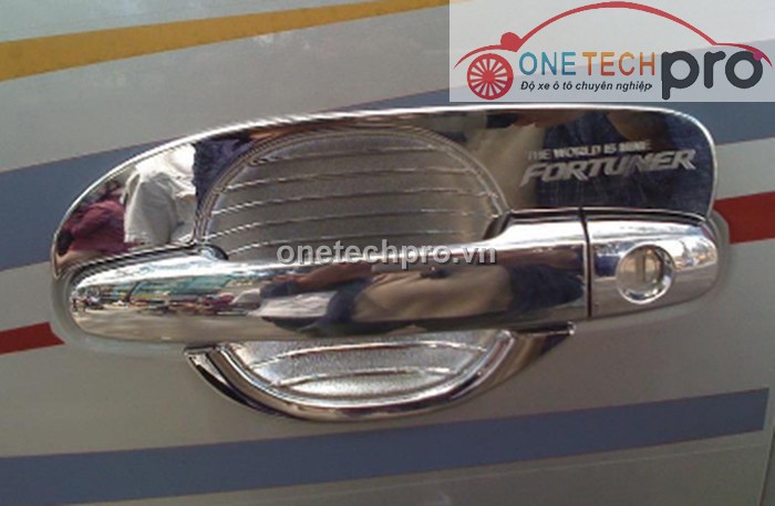 ỐP TAY NẮM CỬA XE TOYOTA FORTUNER